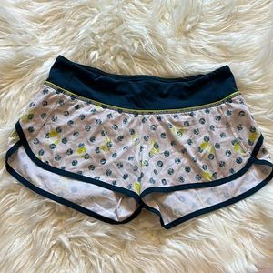 Lululemon Speed Up Short 2.5” Lined Size 6